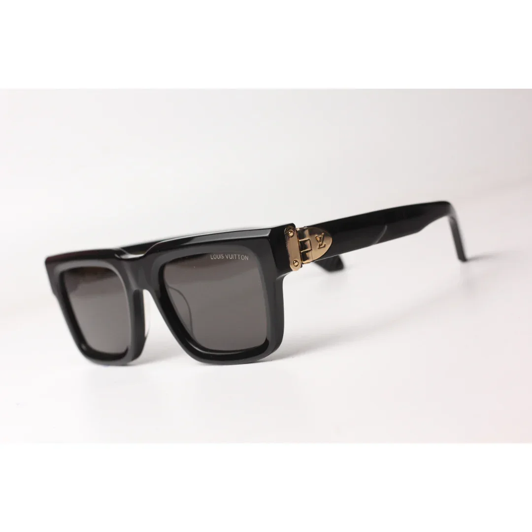 Louis Vuitton - Z2079 - Black - Golden - Acetate - Square - Premium Sunglasses - Eyewear - Image 4